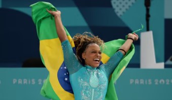 Rebeca Andrade na final do solo na ginástica É OURO