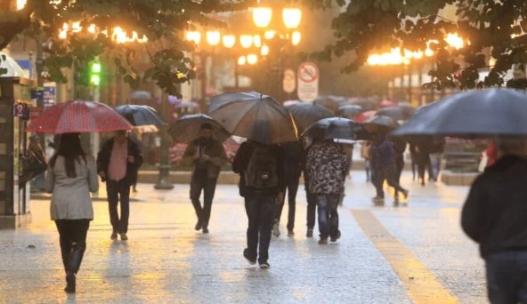 Paraná está em alerta triplo para tempestades antes de o frio chegar