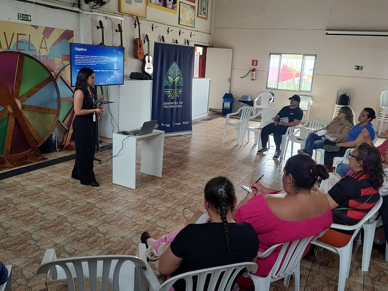 Time de TI do Electrolux Group promove democratização da inteligência artificial em ação voluntária no Paraná