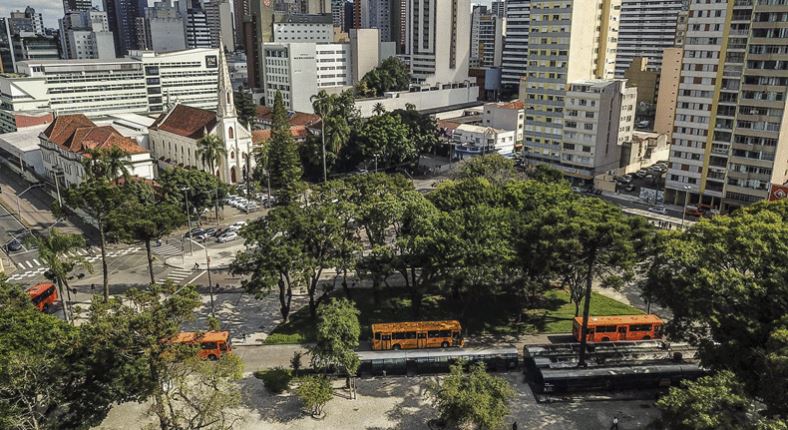 Com destaque para economia e gestão pública, Curitiba é a 4ª no Ranking de Competitividade