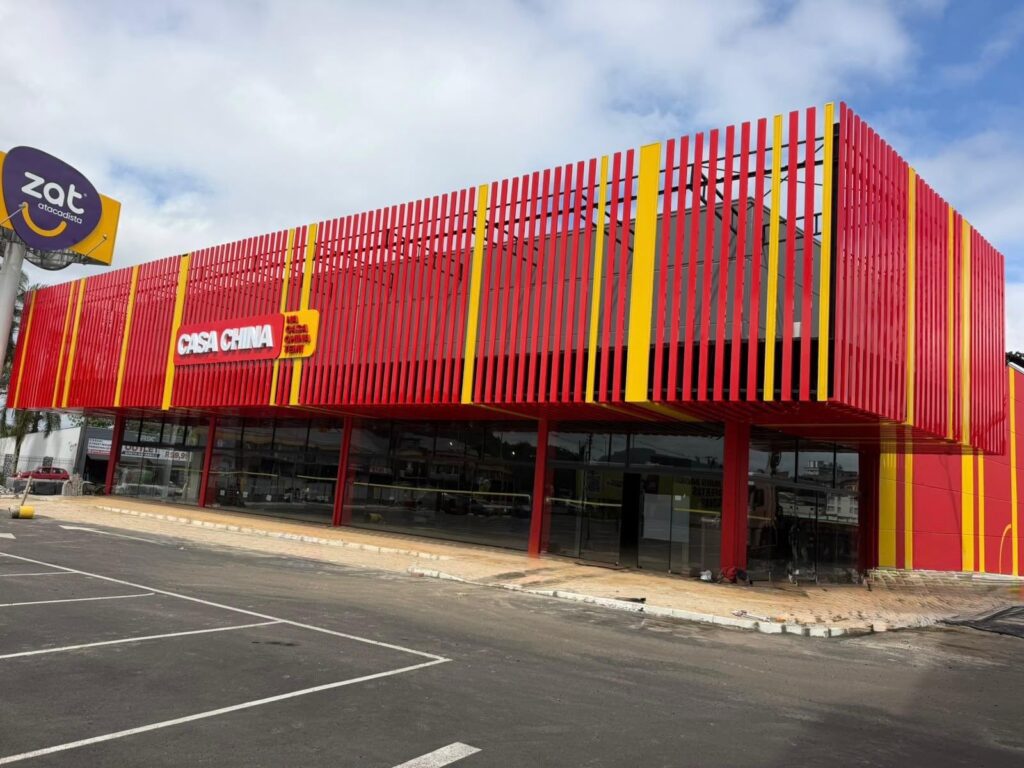 Casa China inaugura megaloja com mais de 100 mil itens em União da Vitória