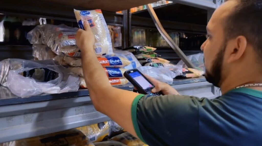 Varejo alimentar cresce 3,3% e novo comportamento do consumidor exige mais inteligência de dados
